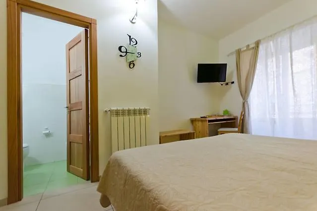 Alle Porte Di San Giovanni Oda ve Kahvaltı 4*